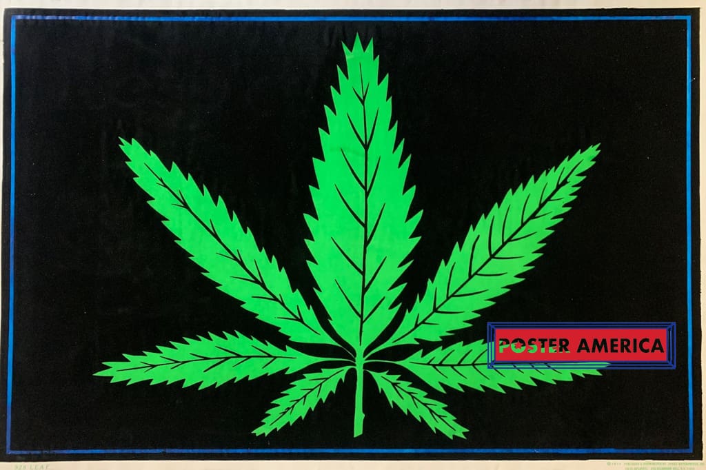 Cannabis Leaf Rare 1976 Vintage Black Light Poster 22.5 x 34