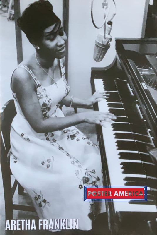 Aretha Franklin Playing Piano Poster 24 X 36 Posters Prints & Visual Artwork