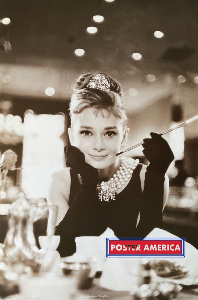 Load image into Gallery viewer, Audrey Hepburn Breakfast At Tiffanys Signature Series Poster 24 X 36
