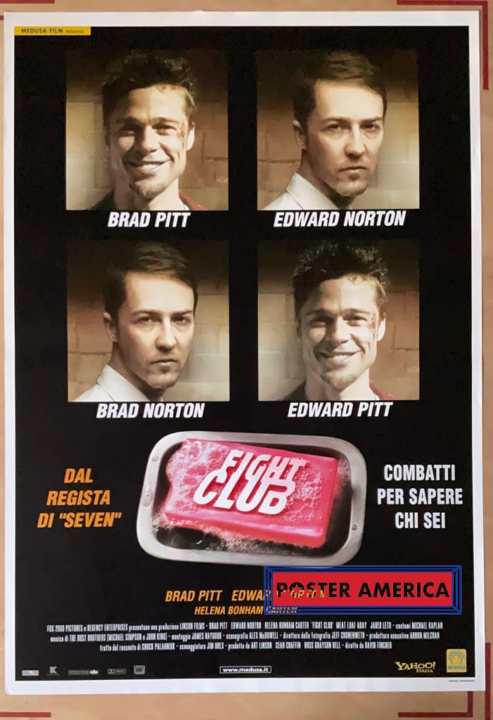 Load image into Gallery viewer, Fight Club With Brad Pitt And Edward Norton Italian Import One Sheet 27.75 X 39.5 One Sheet
