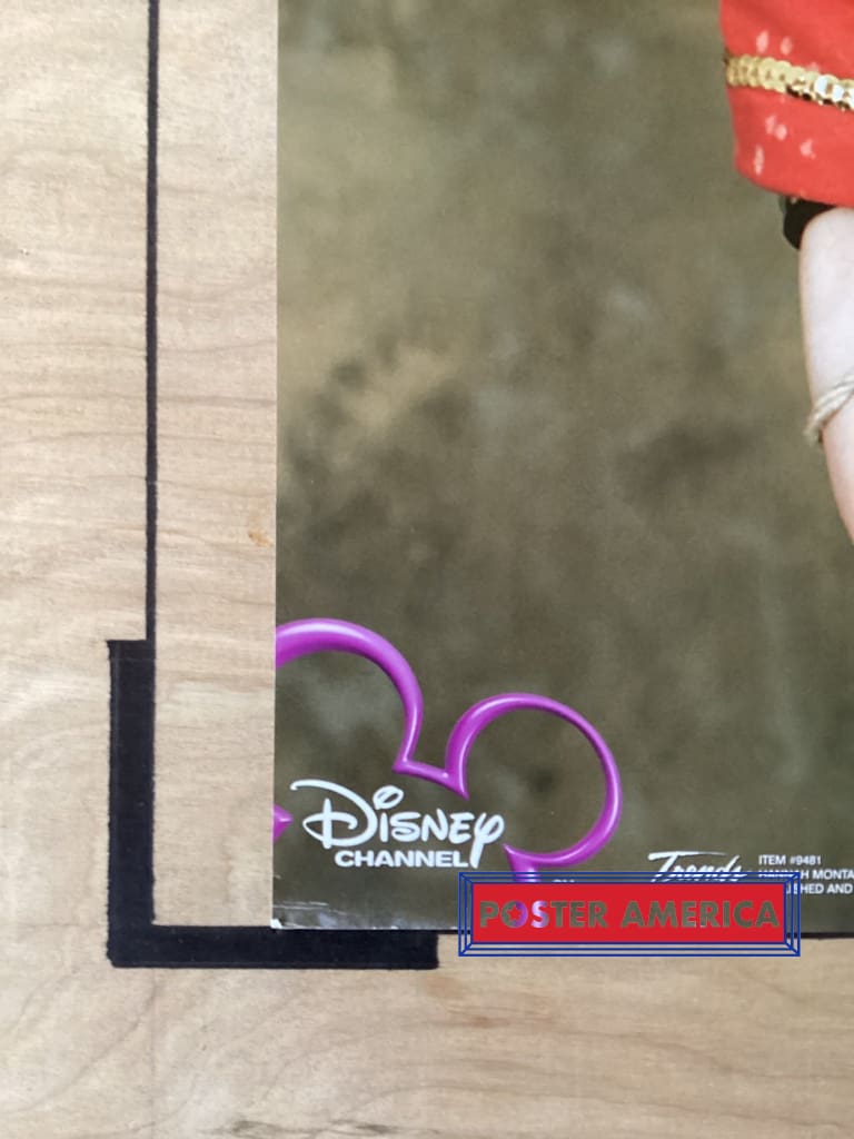 Load image into Gallery viewer, Hannah Montana Smile Miley Cyrus Out Of Print Poster 24 X 34
