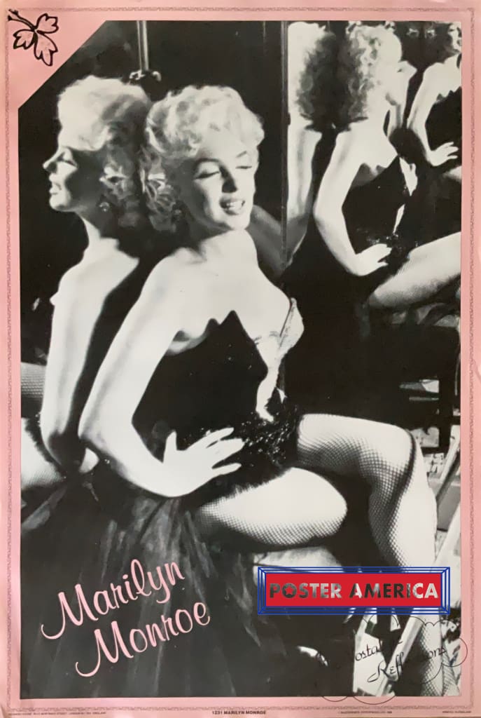 Load image into Gallery viewer, Marilyn Monroe Nostalgic Reflections Vintage Personality Poster 23.5 X 35 Vintage Poster
