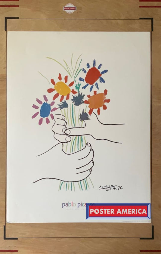 Pablo Picasso Main Aux Fleurs Art Print 23.5 X 31.5